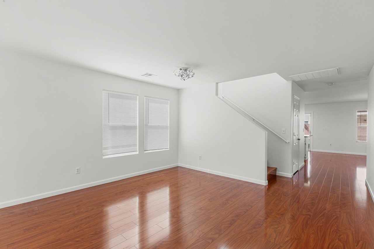 11135 Alora St #1 - Photo 7 of 10