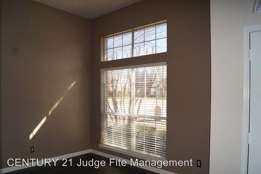4109 Burnhill Dr - Photo 3 of 11