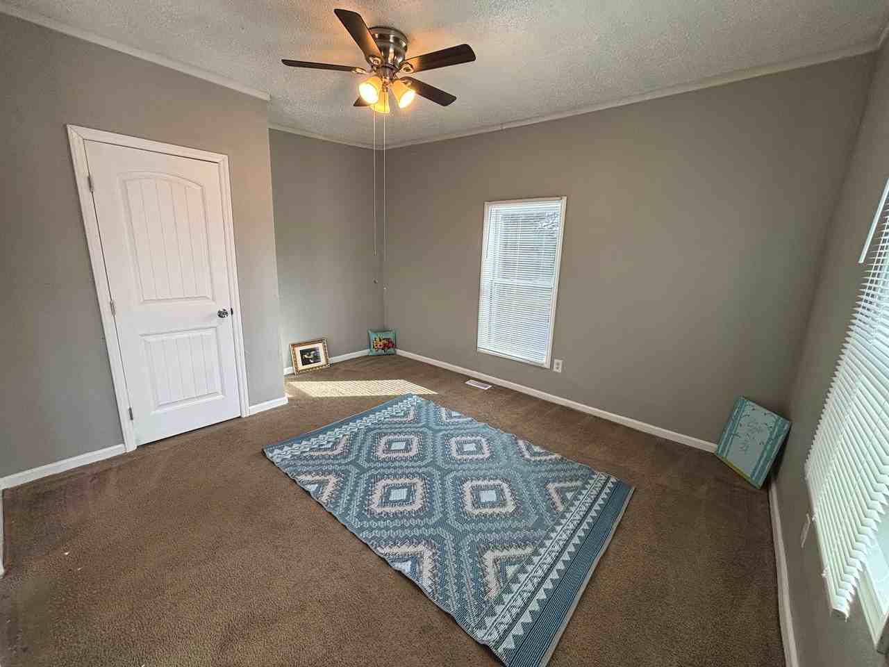 302 Pryor St - Photo 3 of 28