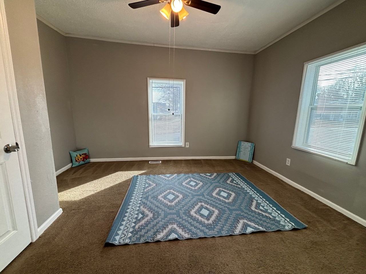 302 Pryor St - Photo 2 of 28