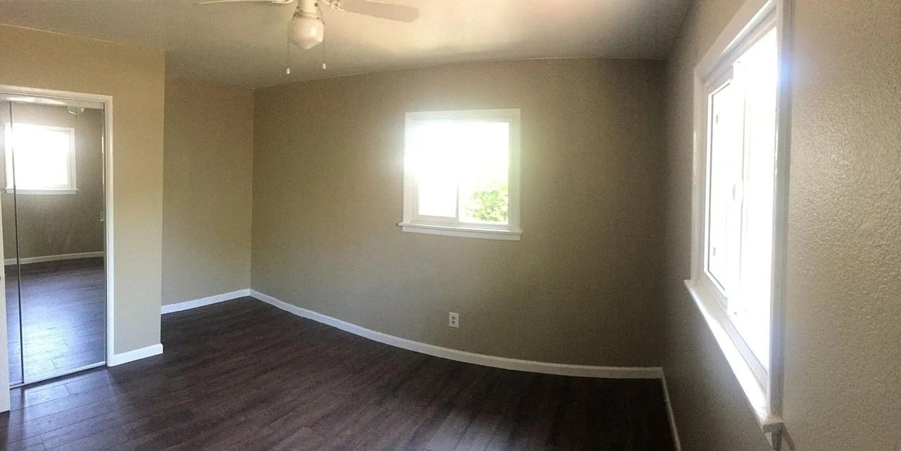 18th Street East Triplex - Photo 2 of 17