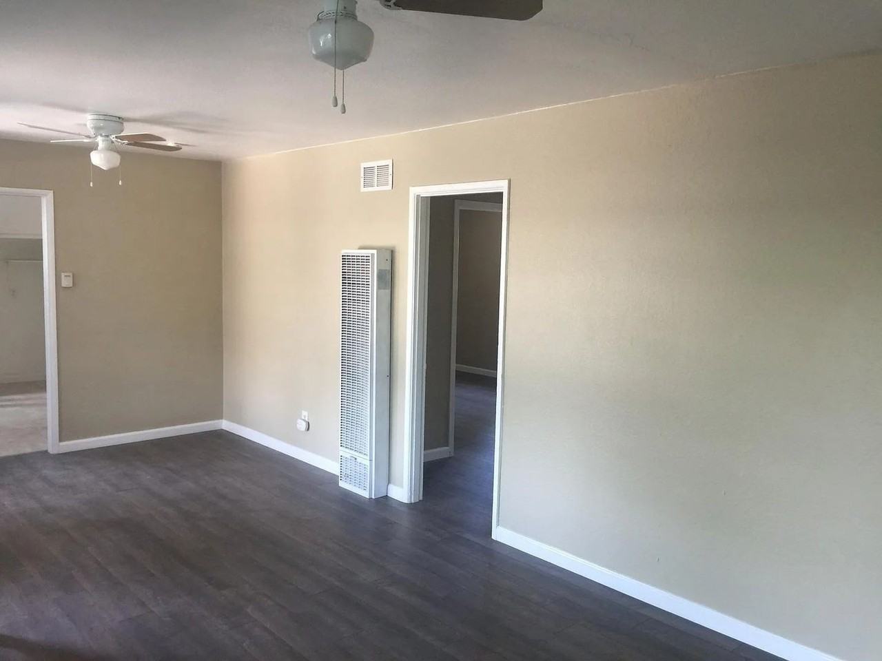 18th Street East Triplex - Photo 3 of 17