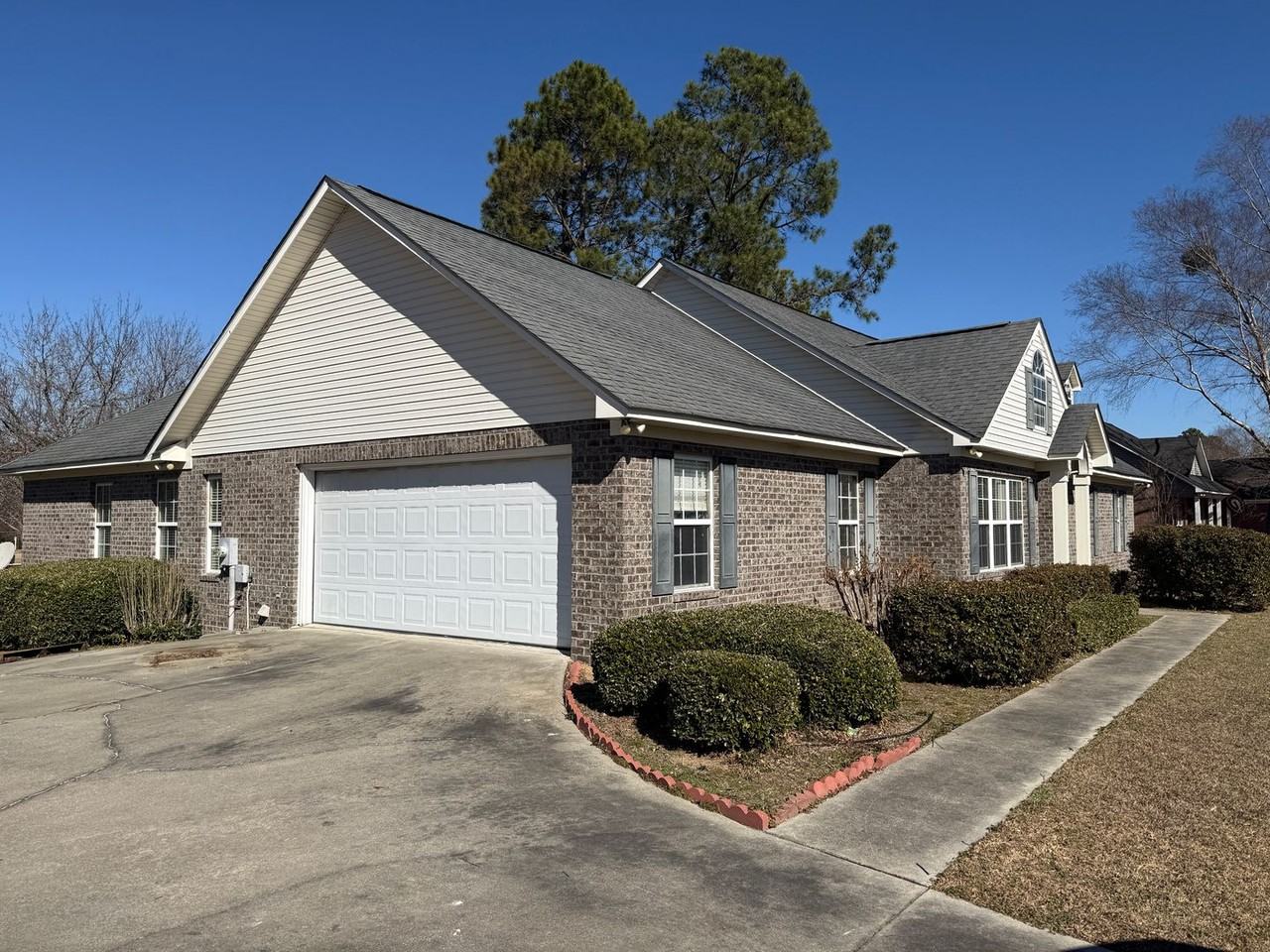 1005 Houndsbark Ct - Photo 3 of 22