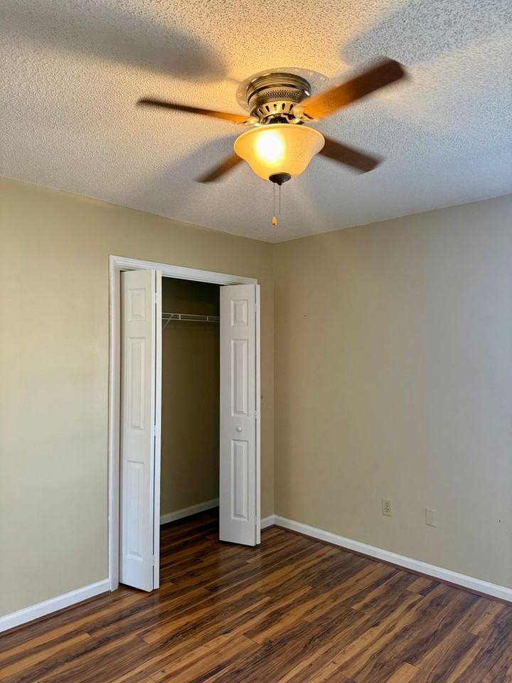 1005 Houndsbark Ct - Photo 5 of 22