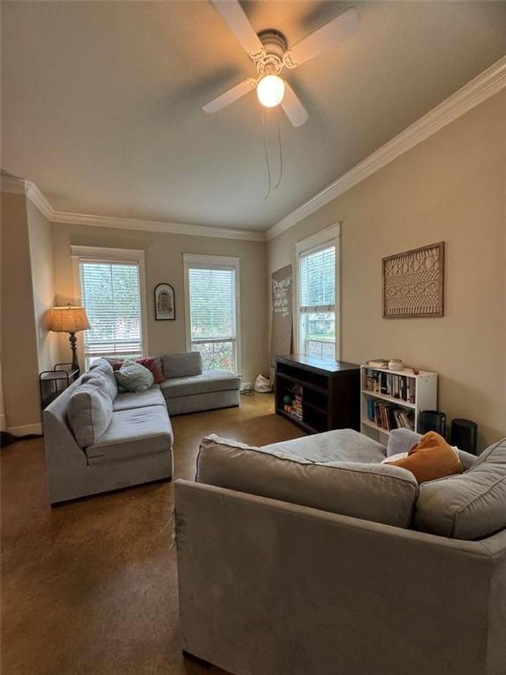 4420 4420 Red River - Entire Property - Photo 7 of 13