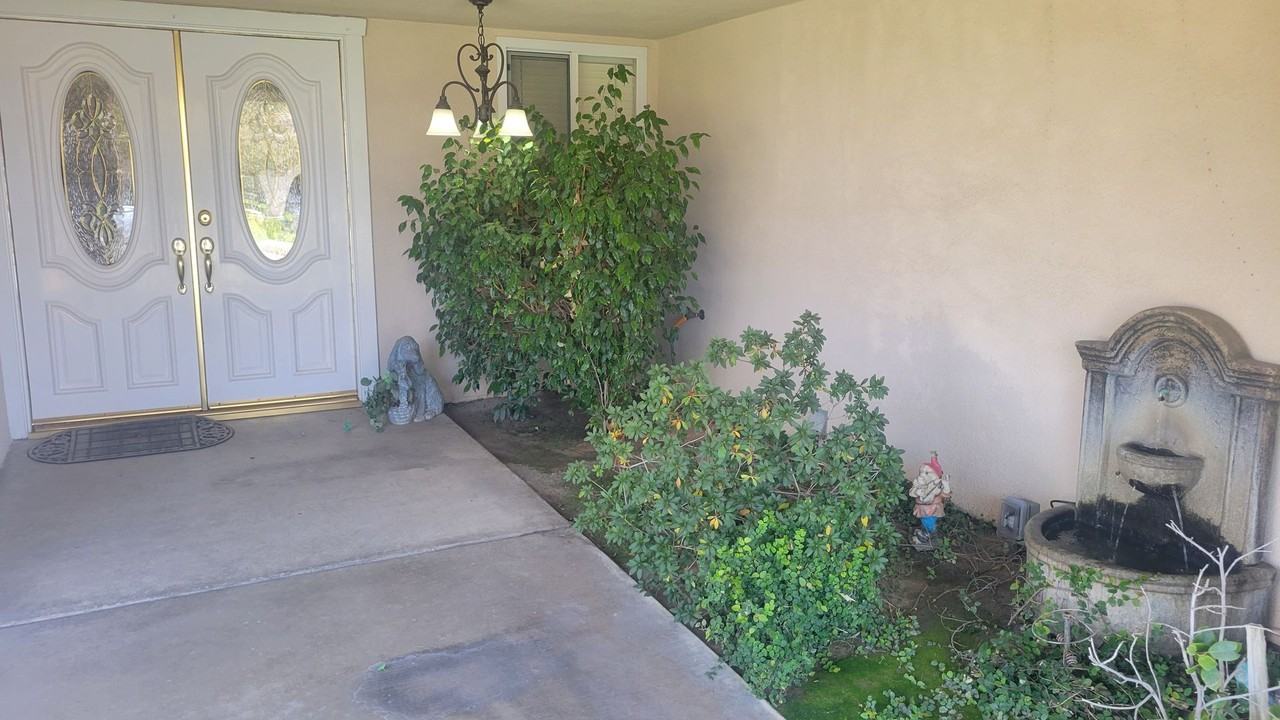 3416 Waldport Ln - Photo 2 of 15