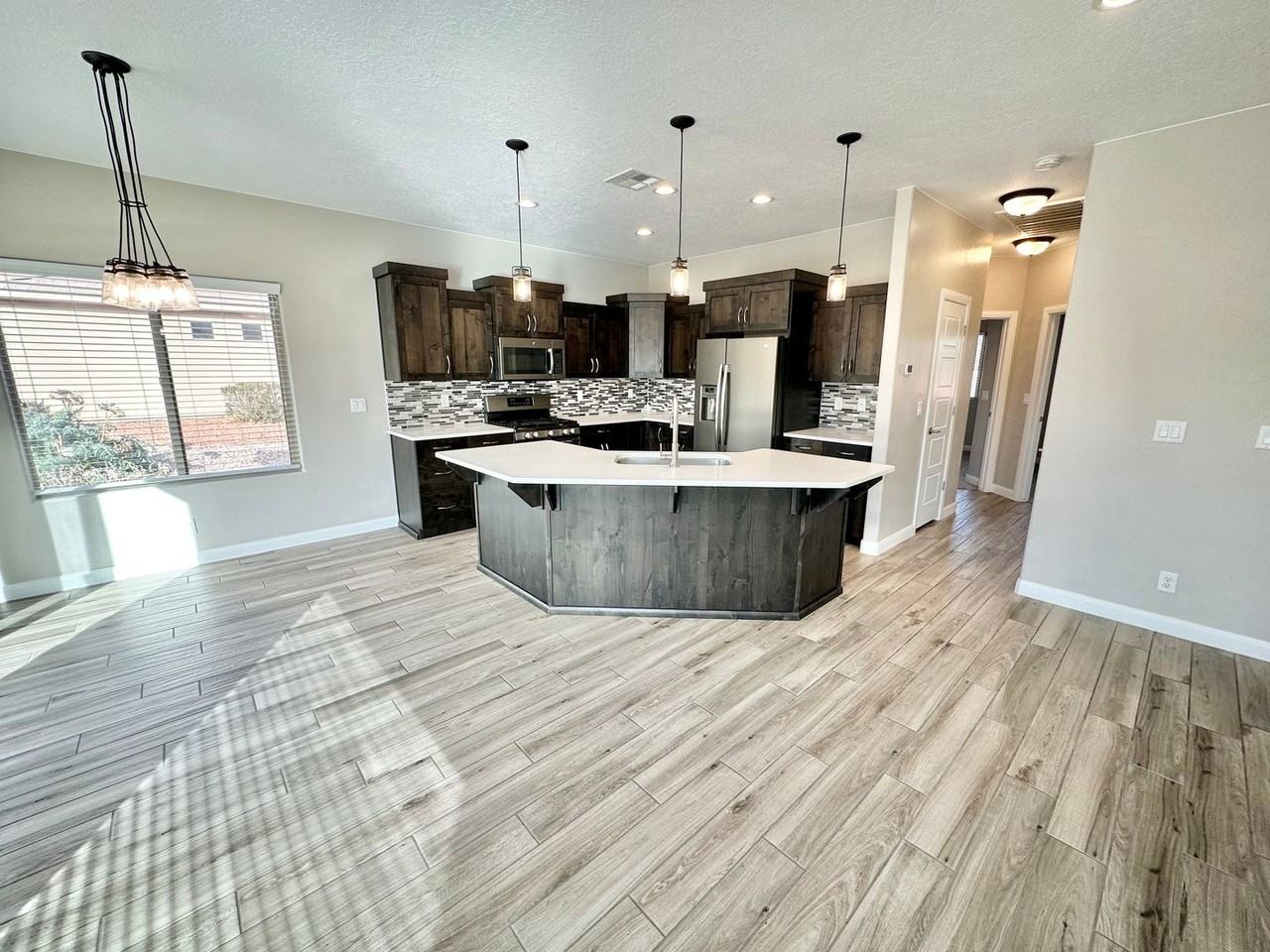 672 S Red Mountain Blvd - Photo 6 of 32