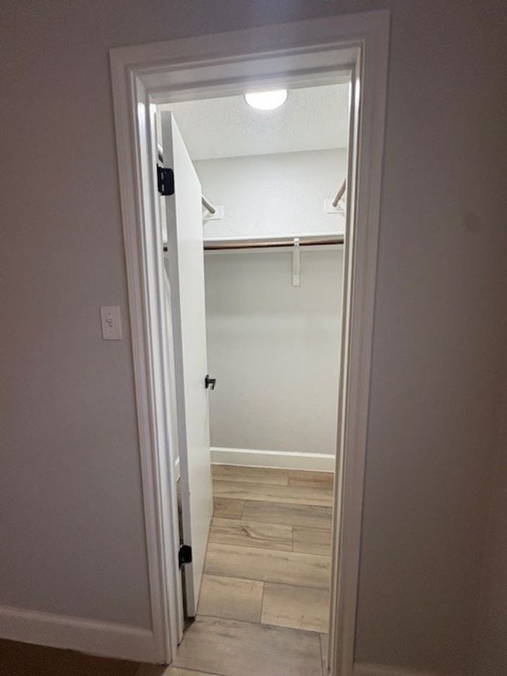 9618 Copper Creek Dr - Photo 6 of 19