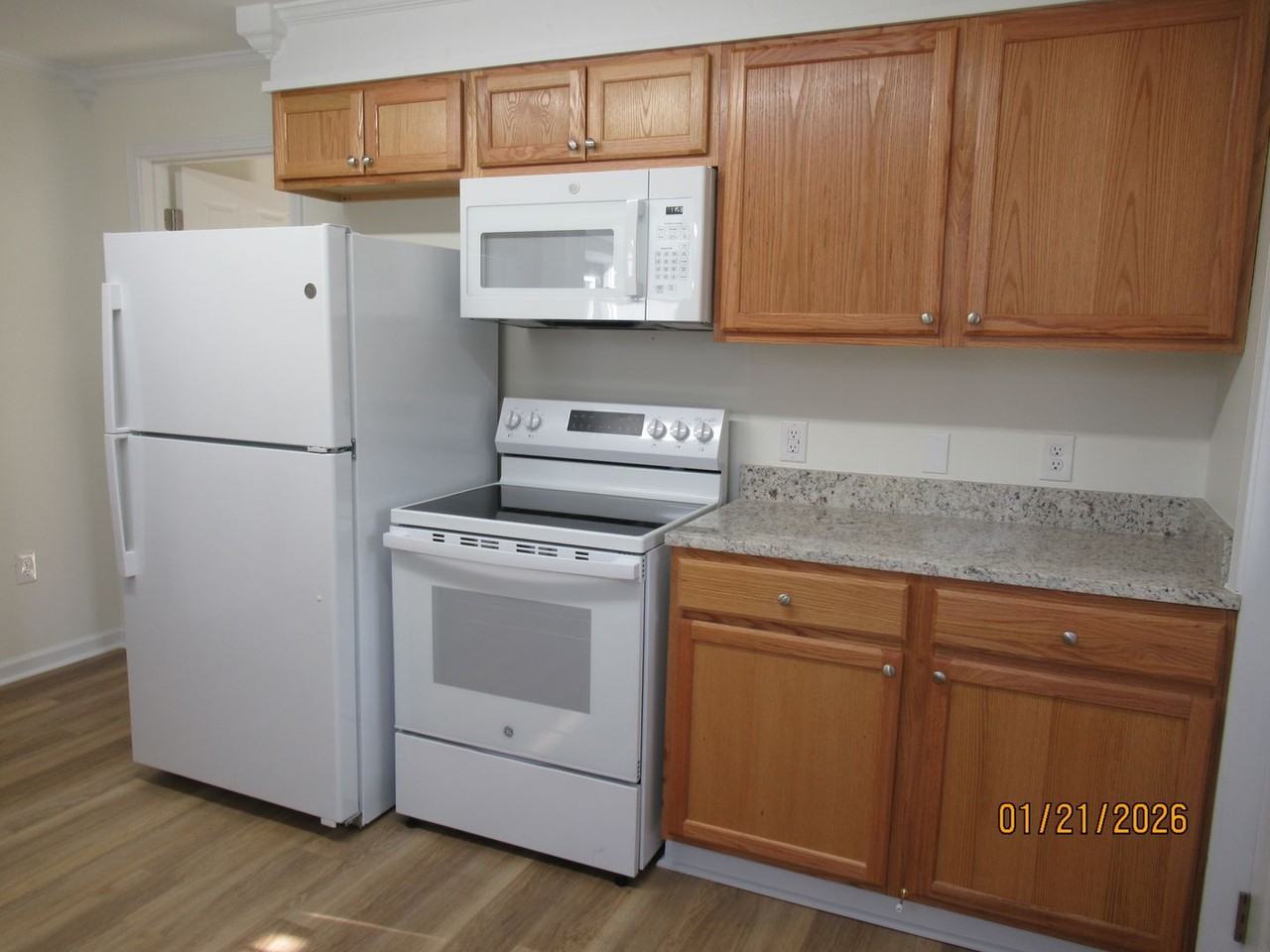 1914 W Oakland Ave - Photo 3 of 22