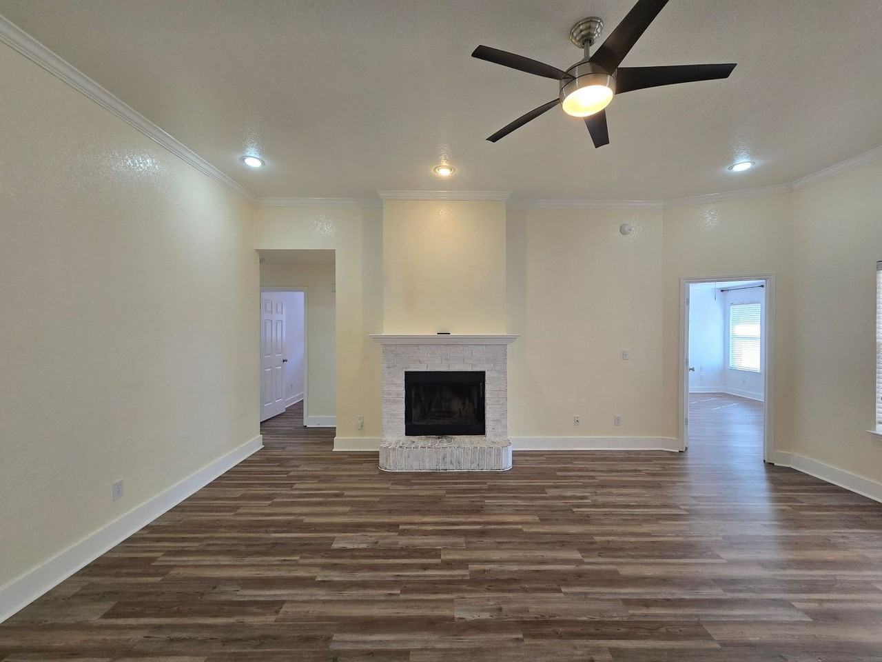 408 Abu Bakar Dr - Photo 7 of 23