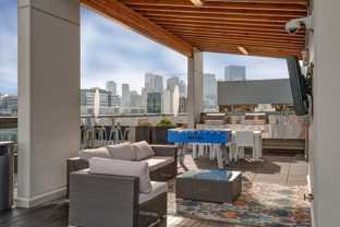 717 Dexter Ave N - Photo 1 of 1