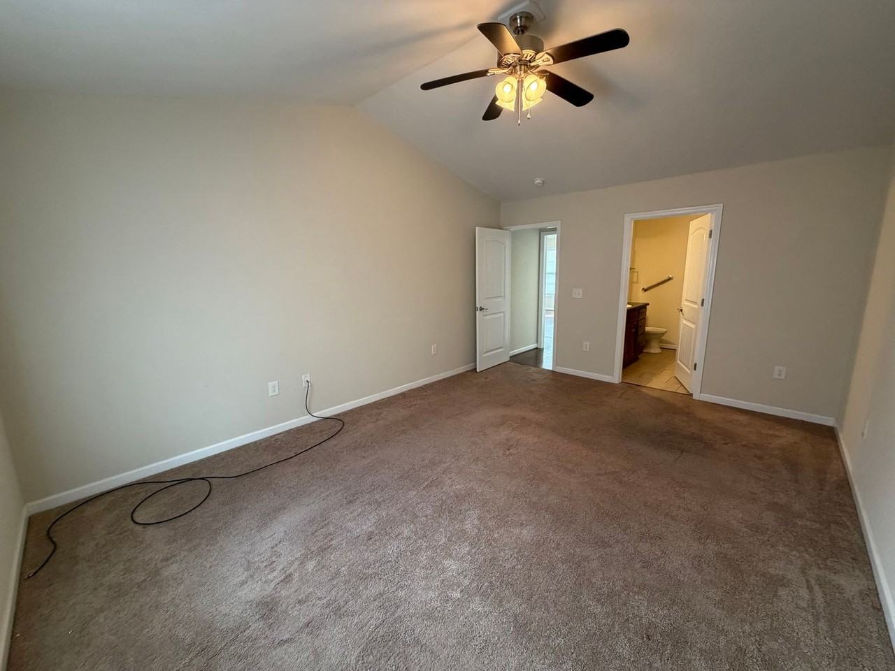 22 Skylar Ct - Photo 6 of 16