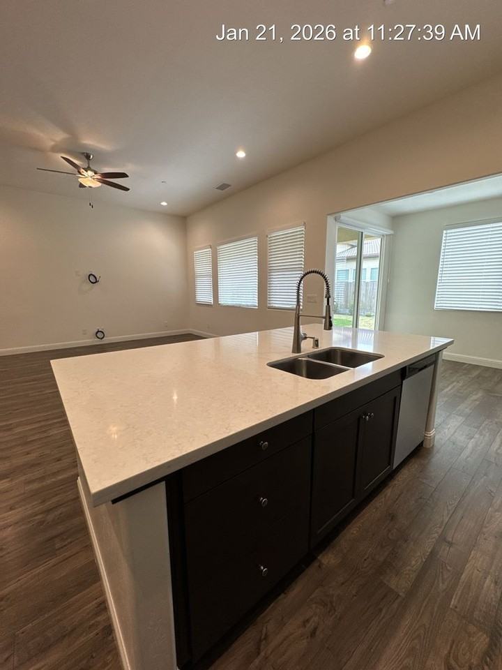 1829 W Prescott Ave - Photo 5 of 38