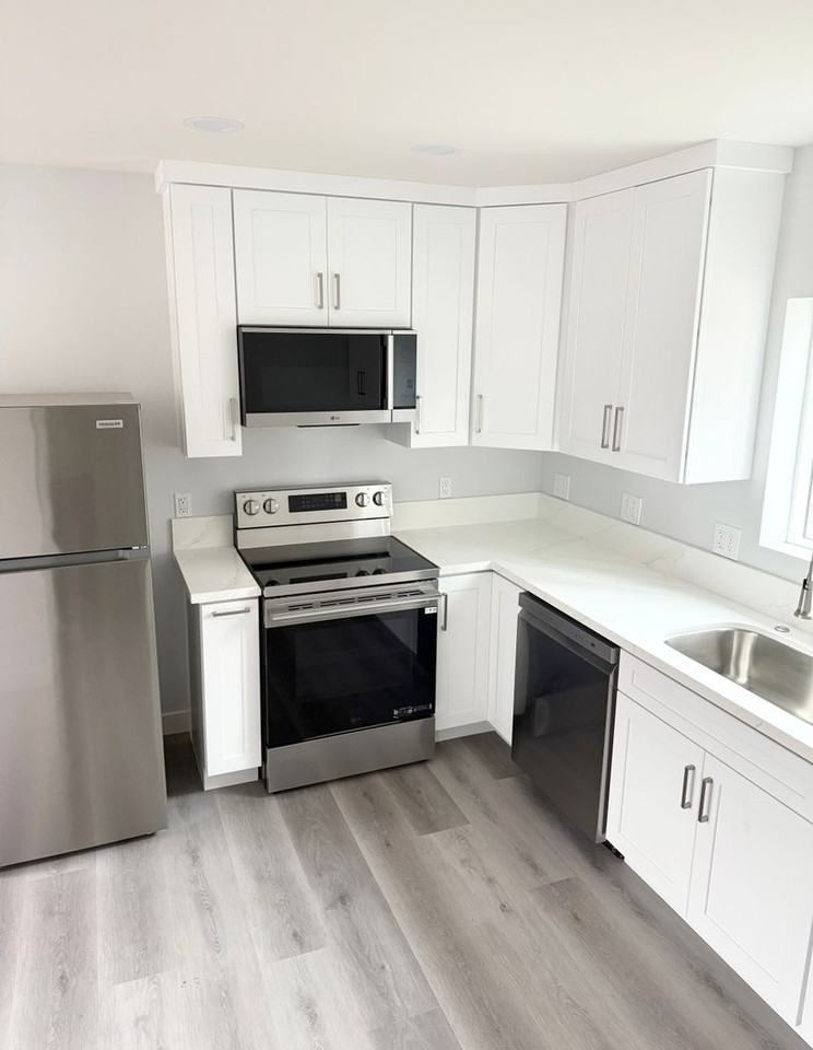 849 W. 11th Street - Photo 7 of 13