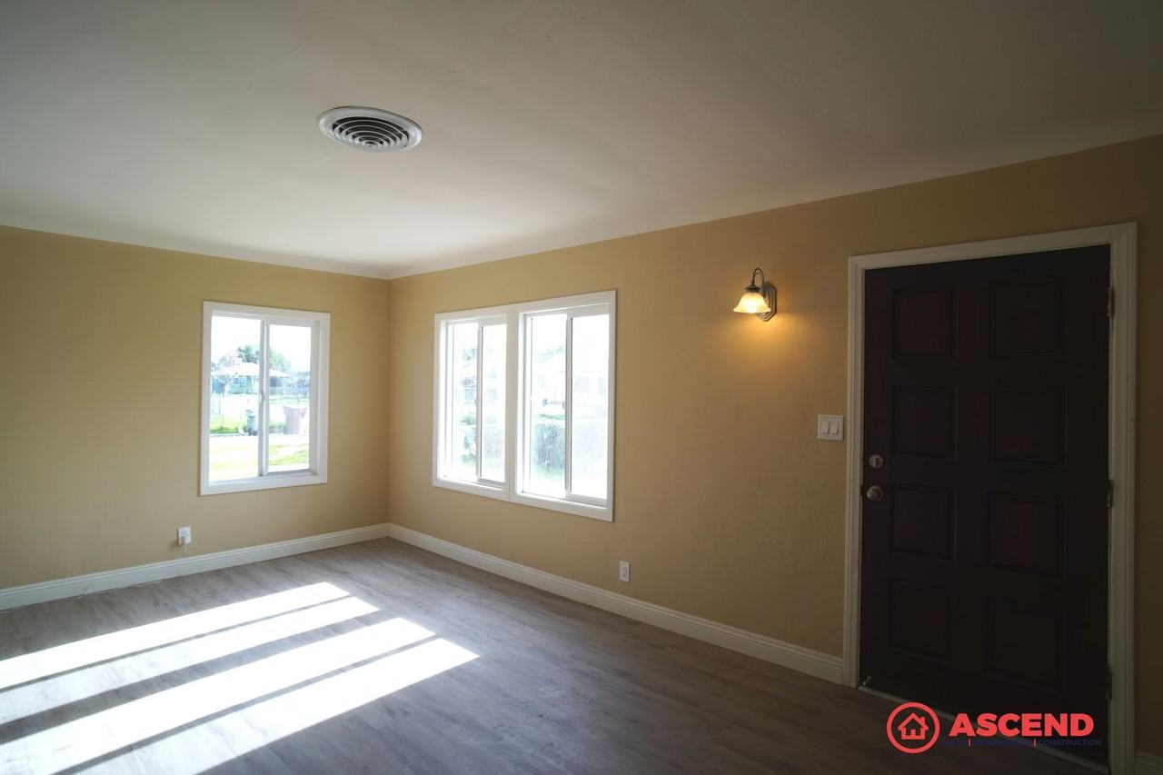 408 Wilkins St - Photo 3 of 21