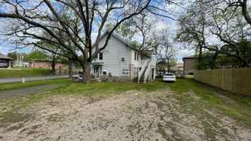 featured image of 703 1/2 N Vinita Ave