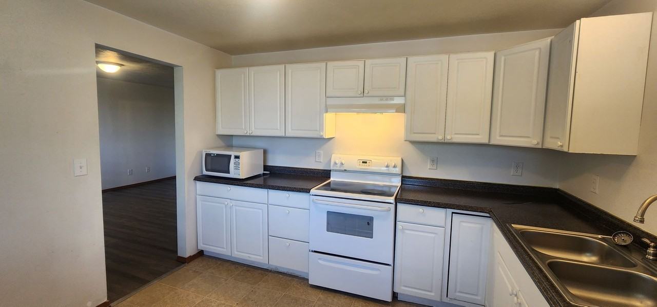 North Atlantic Street Apartments! - Photo 4 of 12