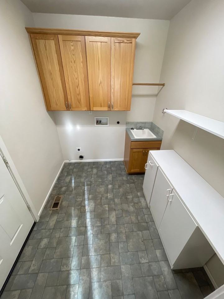 3406 Nw Essex Ct - Photo 6 of 36