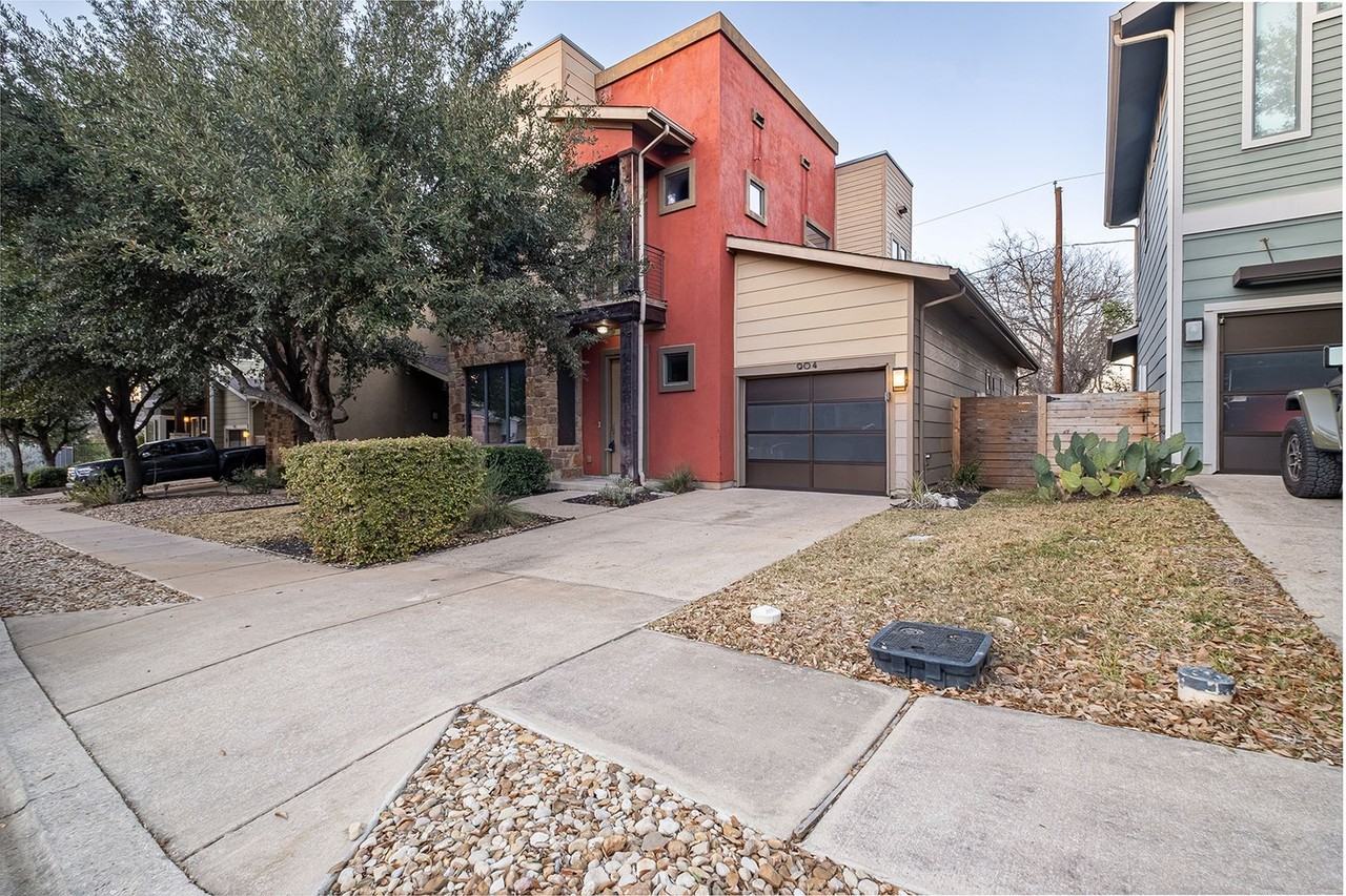 904 Freewater Ln - Photo 2 of 27