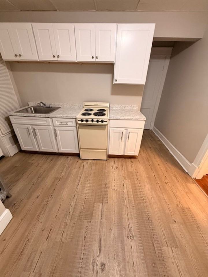 12-20 Mattoon  St - Photo 2 of 17