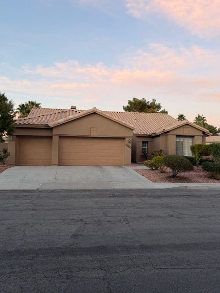 2502 Mesa Verde Ter - Photo 2 of 2