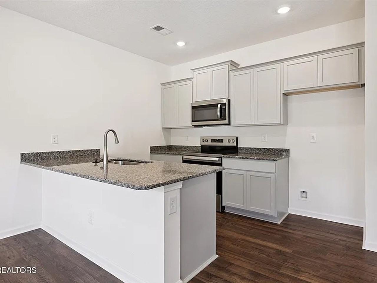 120 Jace Way - Photo 6 of 19