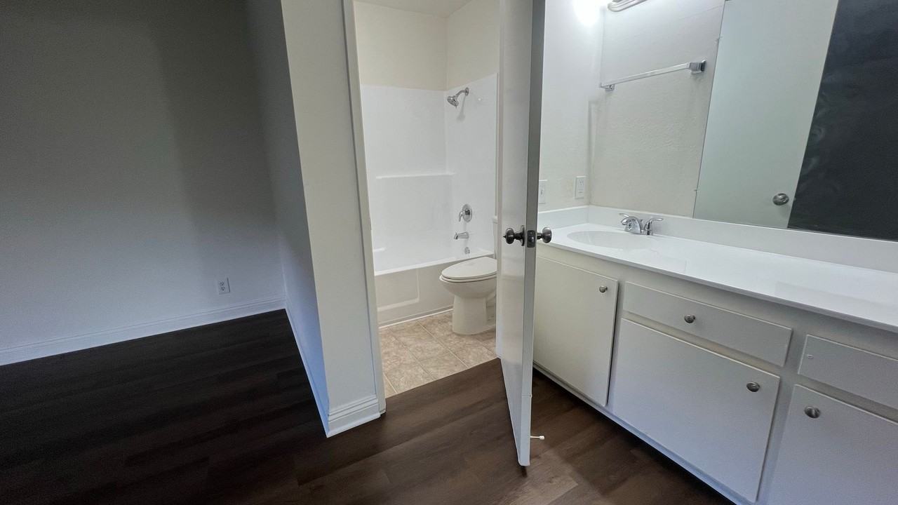 Sierra - Photo 7 of 16