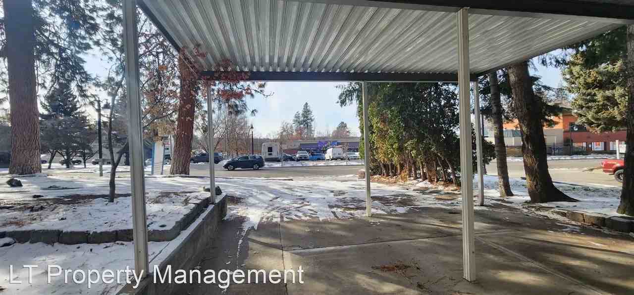 Monroe Apartments! - Photo 6 of 9