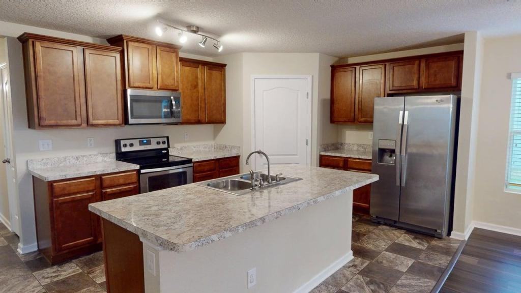 65034 Mossy Creek Ln - Photo 2 of 18