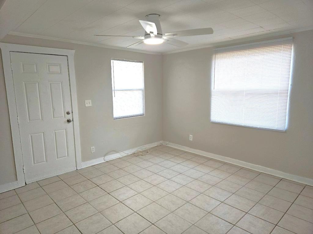 5614 Atlee Ave - Photo 3 of 7