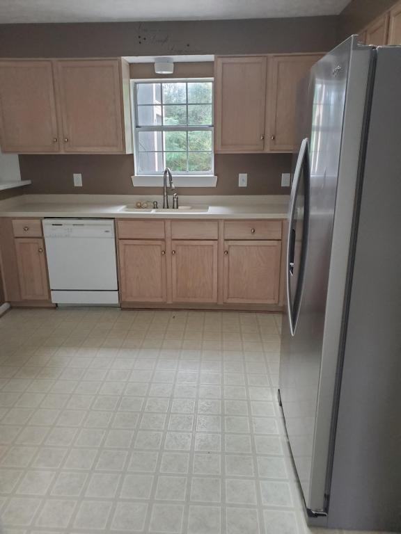 2037 Tidemill Haven Ln - Photo 5 of 6