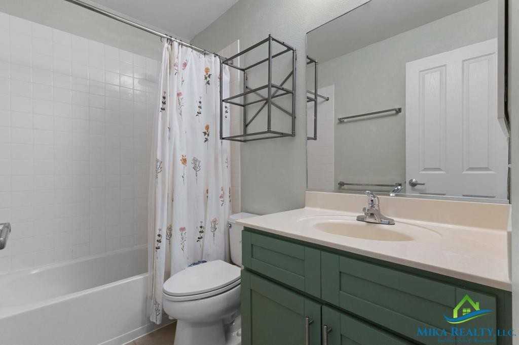 91-1247 Kamaaha Ave - Photo 7 of 20