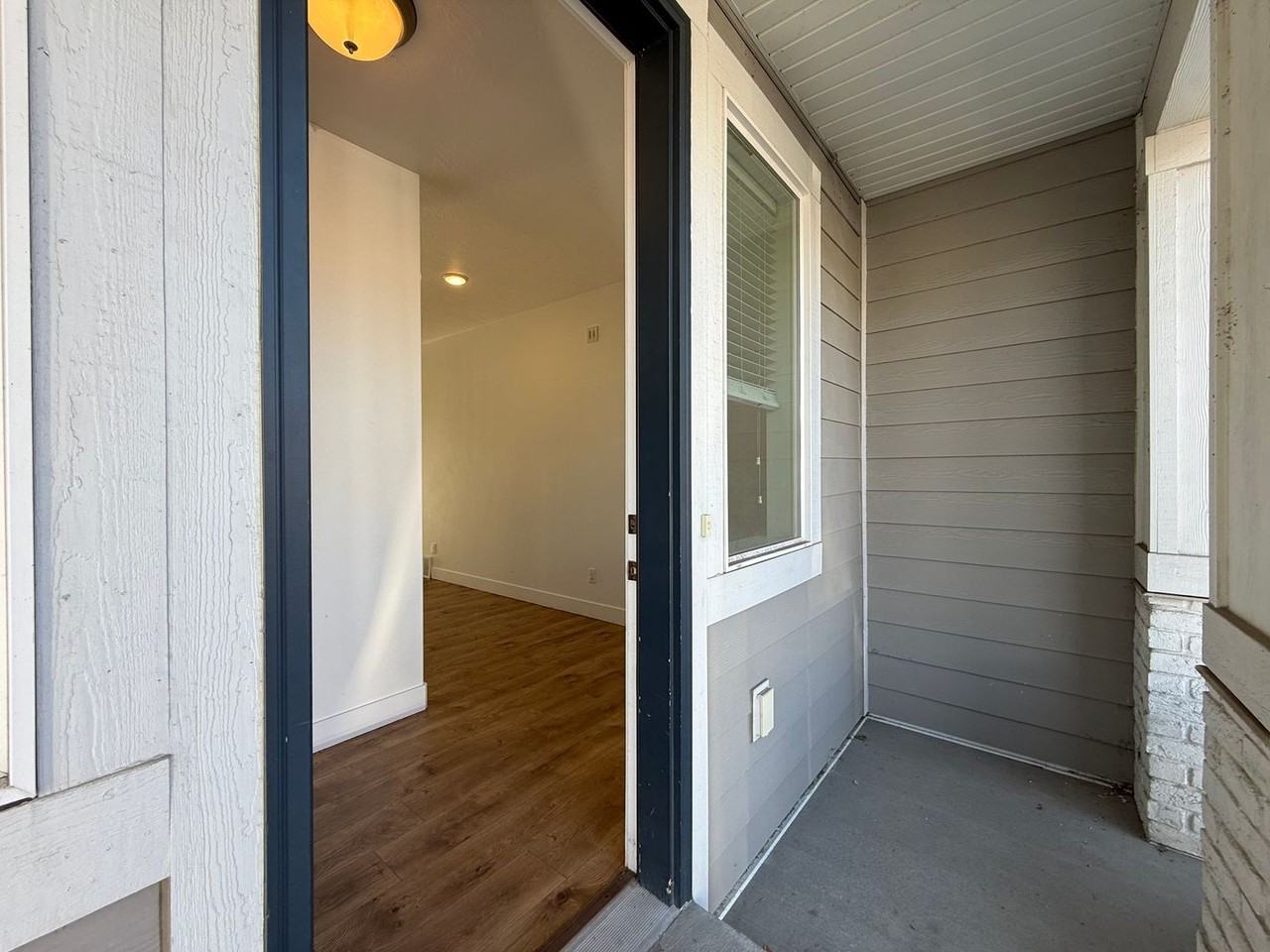 836 E 340 S - Photo 3 of 43