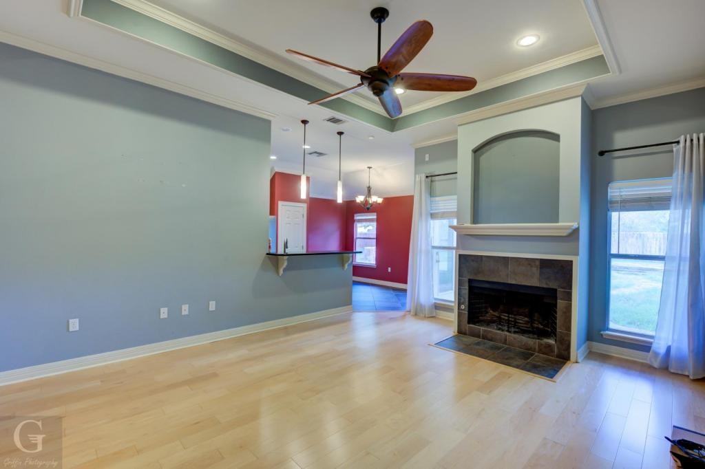 407 Whitefield Ct - Photo 5 of 17