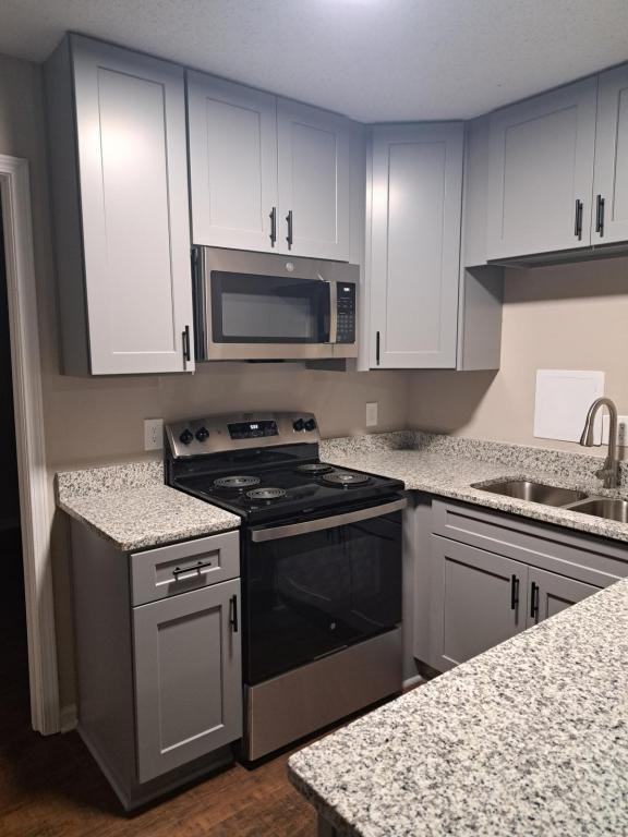 140 Prentice Pl - Photo 4 of 4