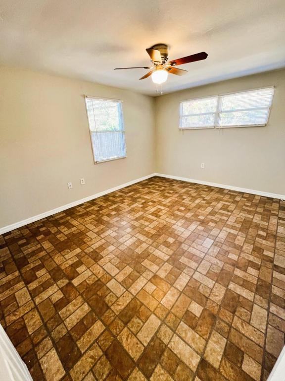 10367 109th Ave - Photo 6 of 31