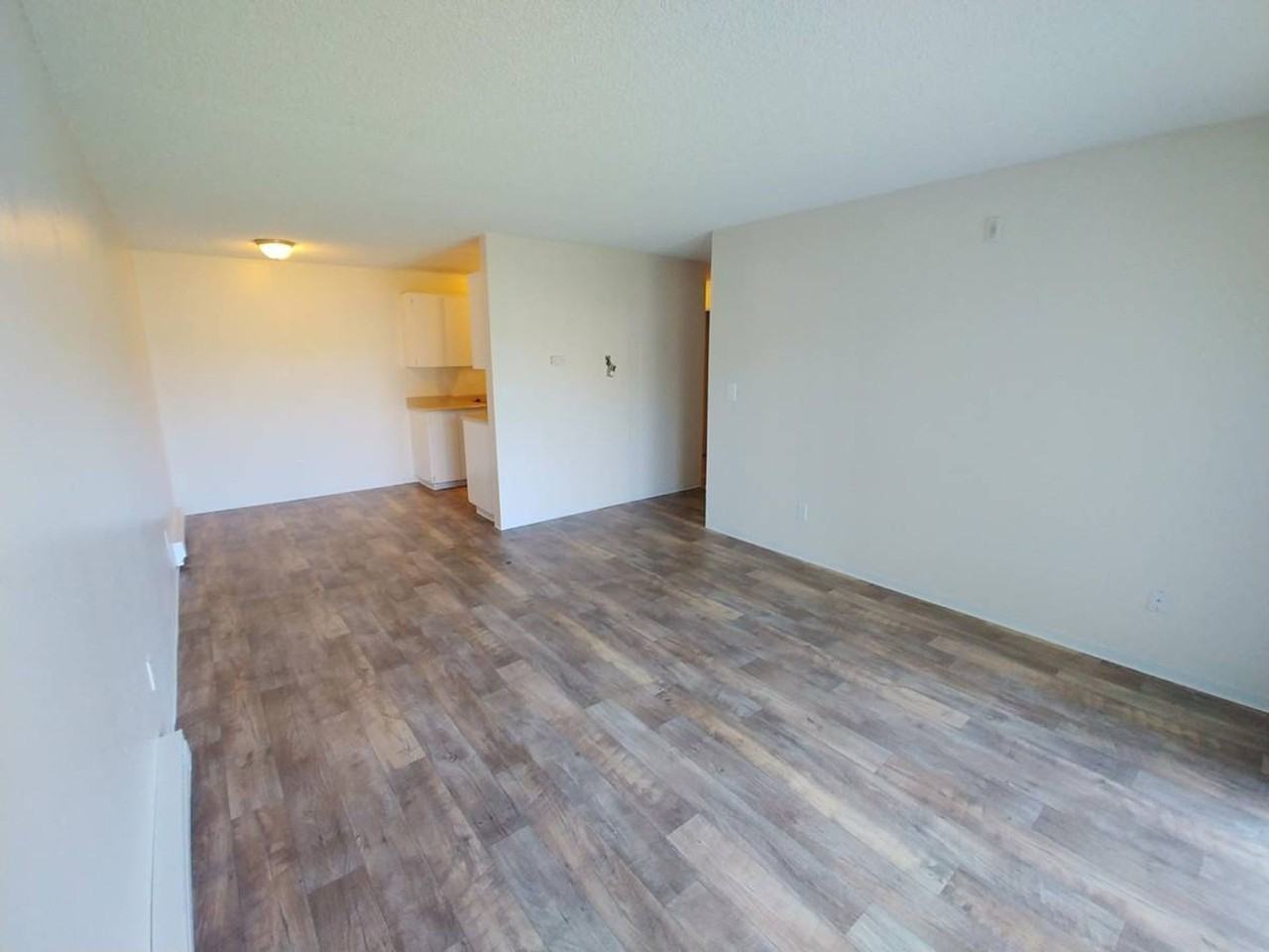 SUNDANCER APARTMENTS - Photo 7 of 17