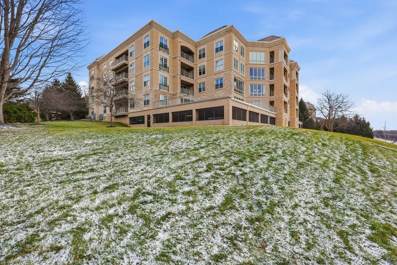 5745 Newbank Cir #202 - Photo 2 of 50