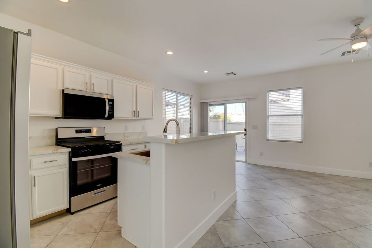 5924 W Santoli Ave - Photo 2 of 38