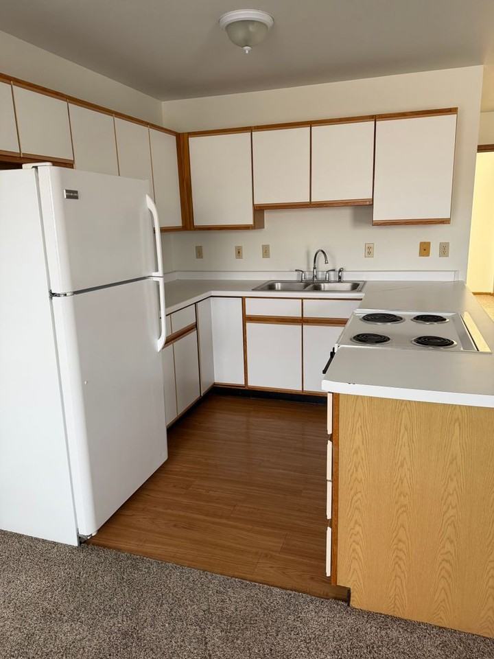 Jamesway Apartments - Photo 6 of 6