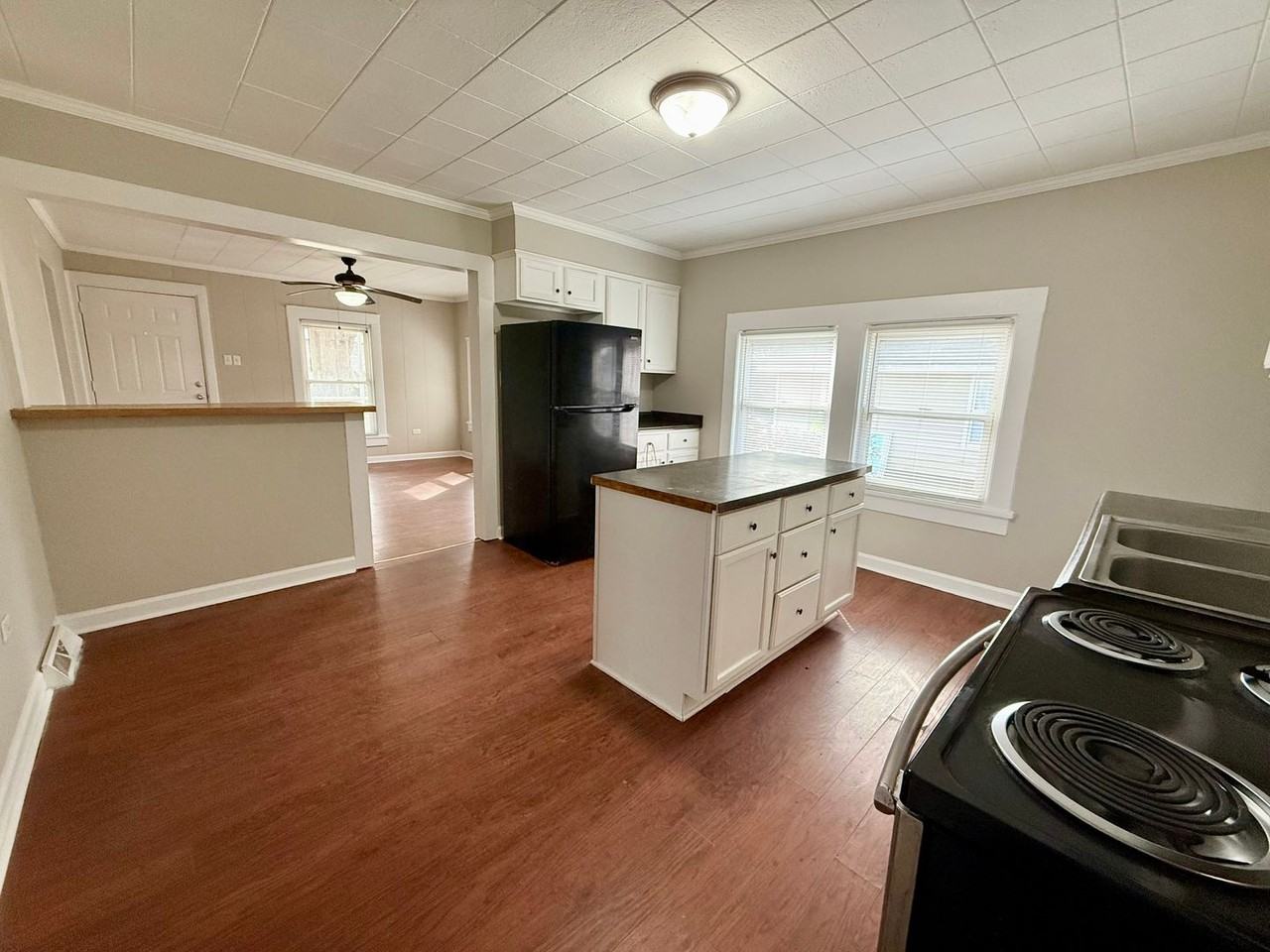 409 N Crigler St - Photo 5 of 13