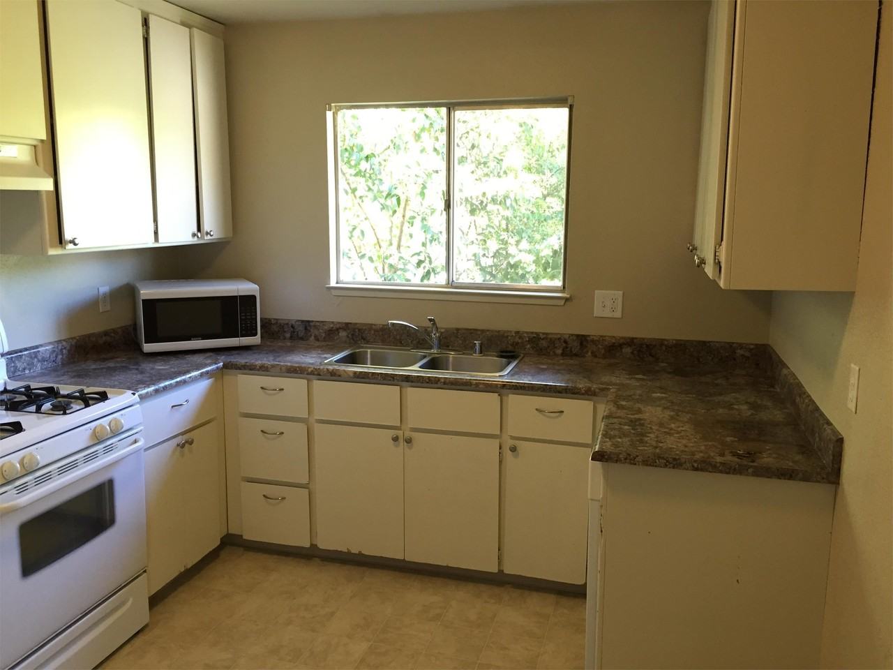 346 Hickory St #3 - Photo 2 of 16