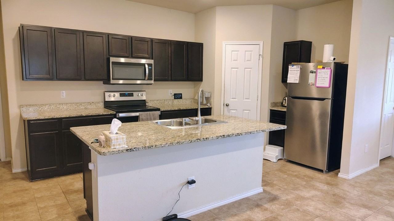 9609 Falme Ln - Photo 2 of 16