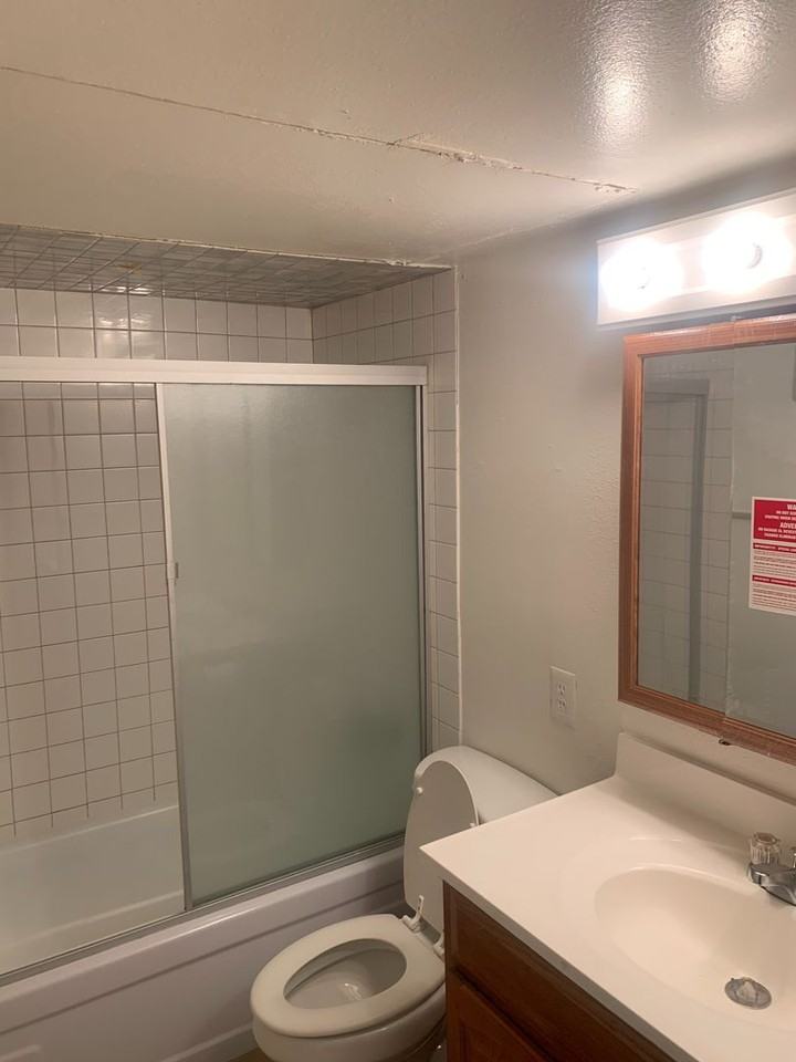 605 S Royal Crest Cir #15 - Photo 5 of 9