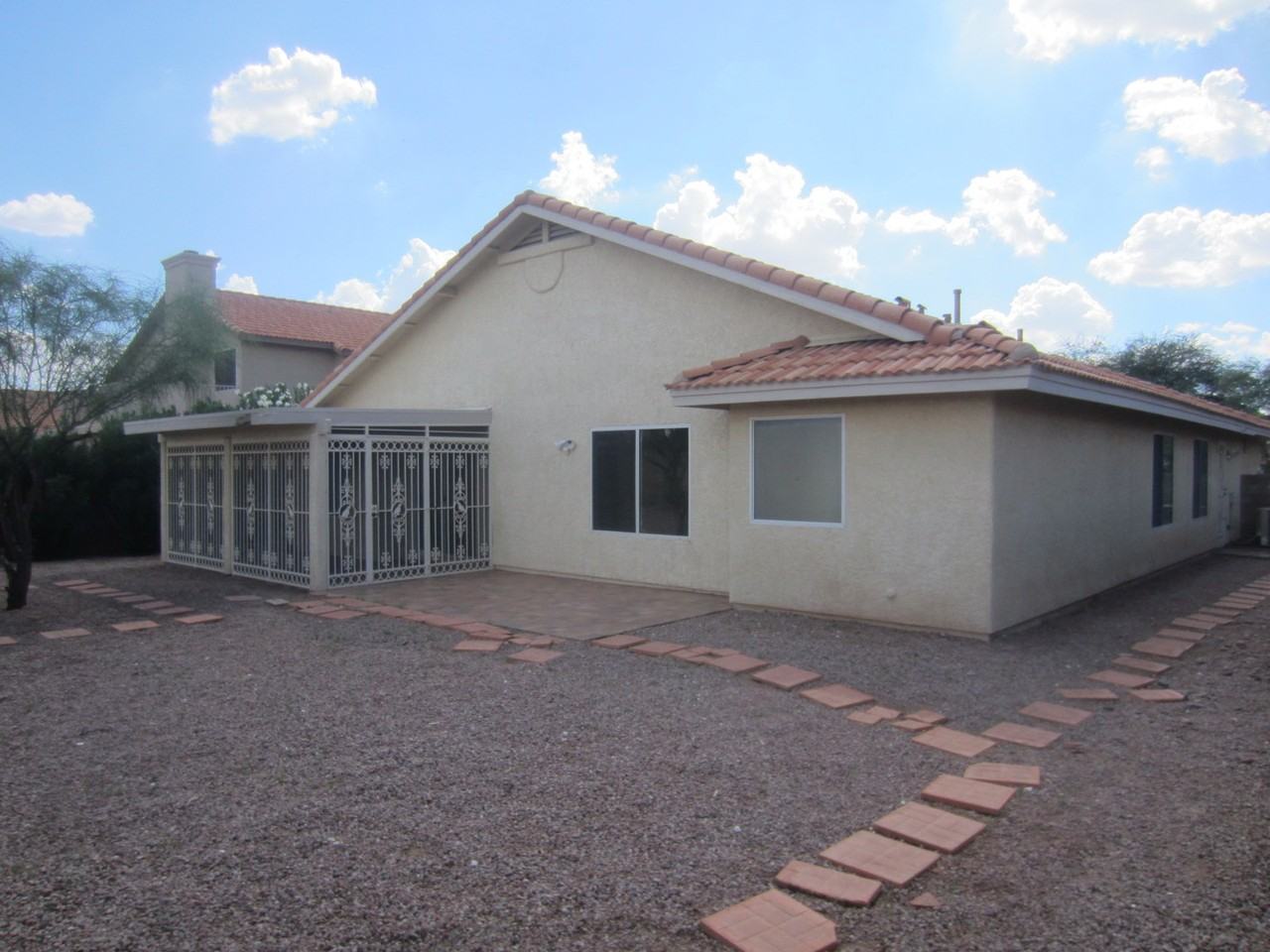 7583 S Wildberry Ave - Photo 7 of 8