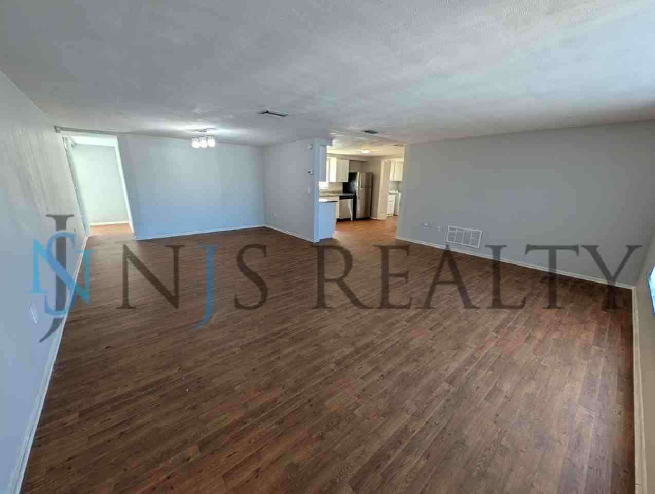 7824 Ironbark Dr - Photo 3 of 22