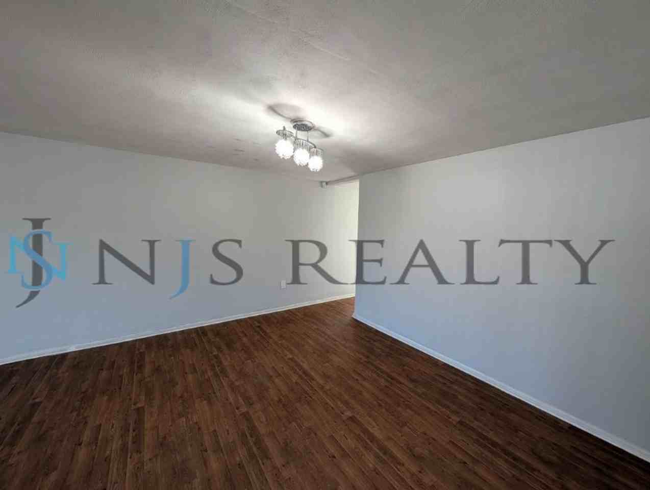 7824 Ironbark Dr - Photo 7 of 22