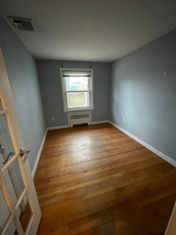 910 Shreiner Ave - Photo 5 of 11