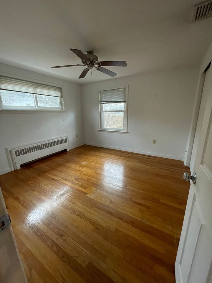 910 Shreiner Ave - Photo 6 of 11