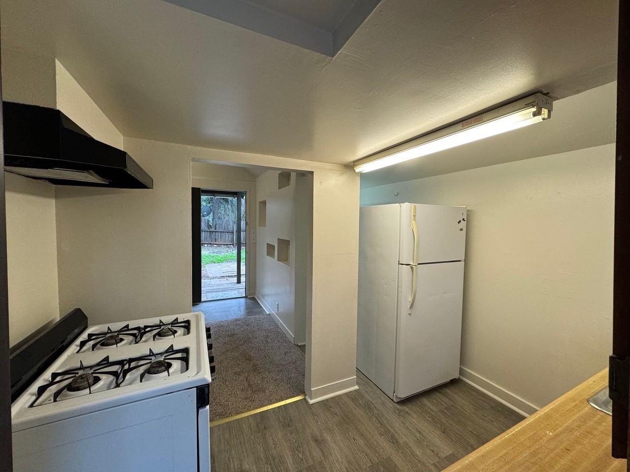 18551 N Cherry Creek Rd - Photo 7 of 14